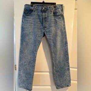 Levi’s 40x32 Men’s Button Fly Straight Light Wash Denim Jeans